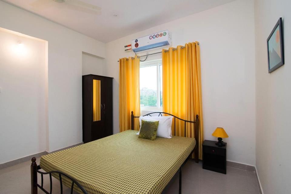 Buzz Quarter Hotel Hyderabad Exterior photo